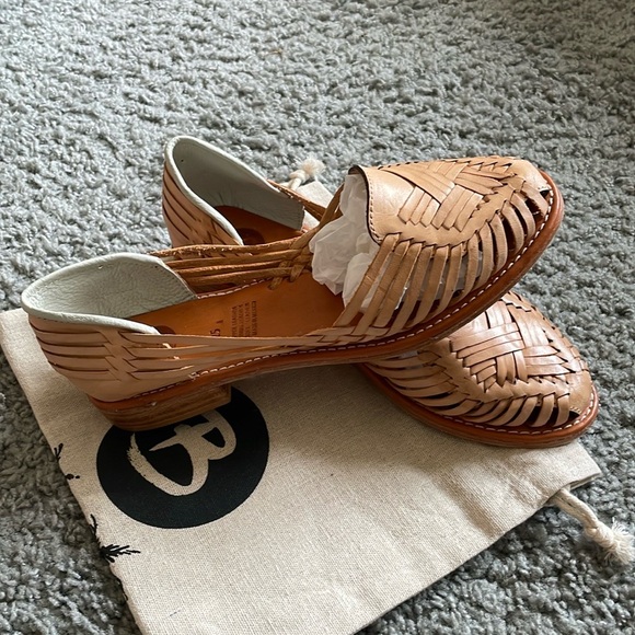 Bottomless Co Huarache Sandals - Picture 4 of 6